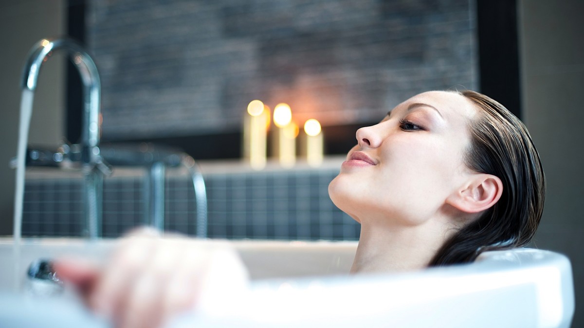 How to Bathe - Howcast