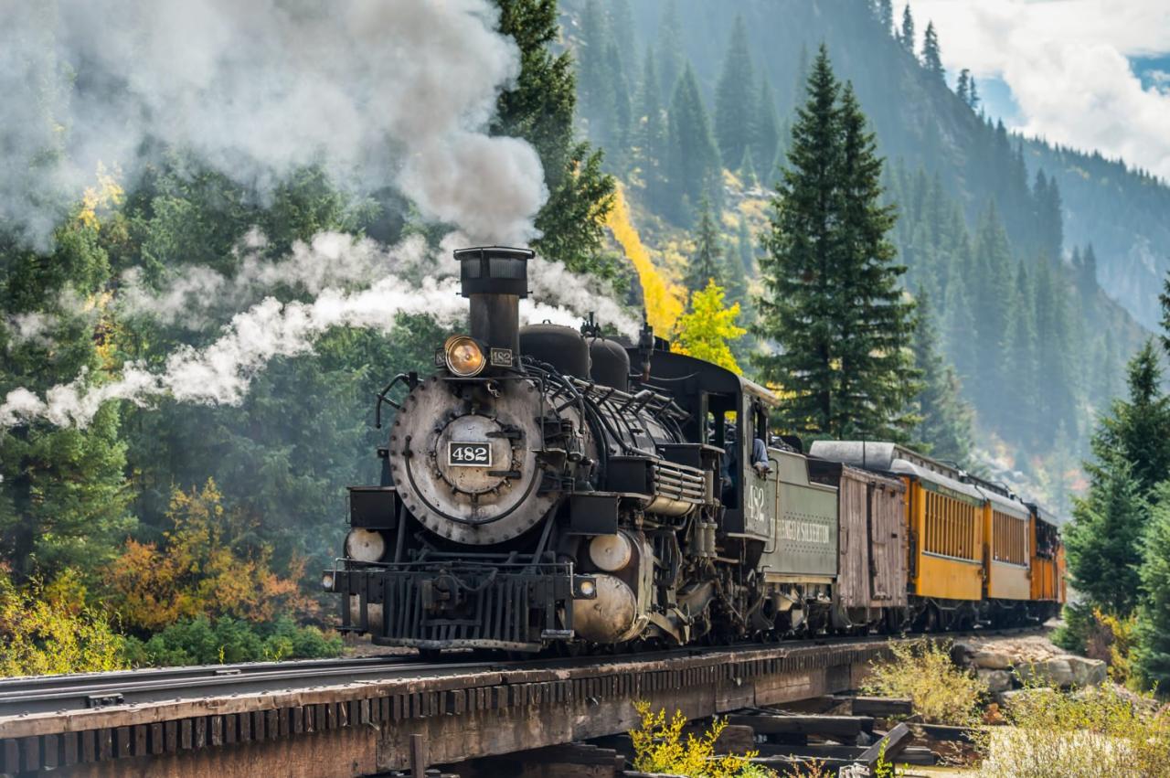 10 of the Most Fantastic Train Trips in the U.S. | Money Talks News