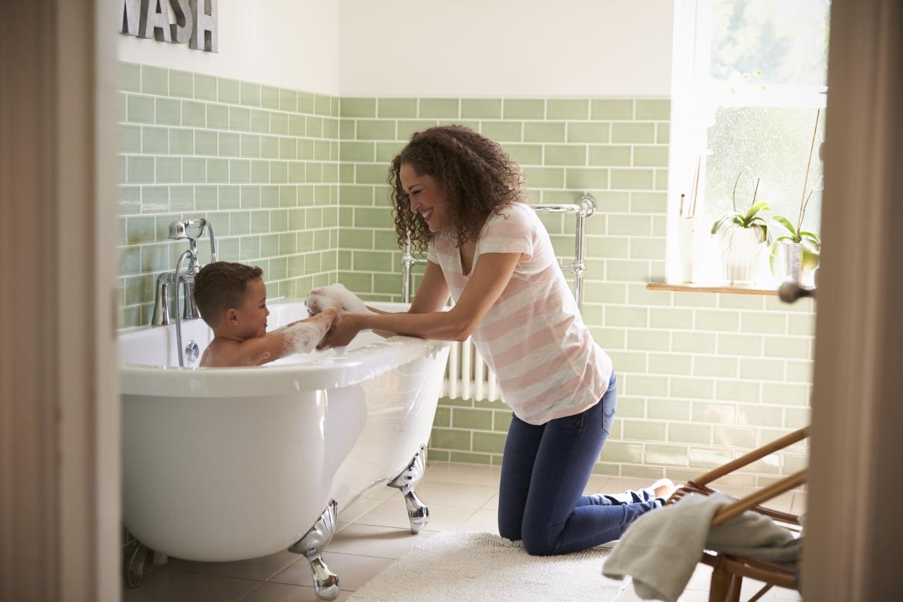 Tips For Teaching Your Kids How To Bathe Themselves